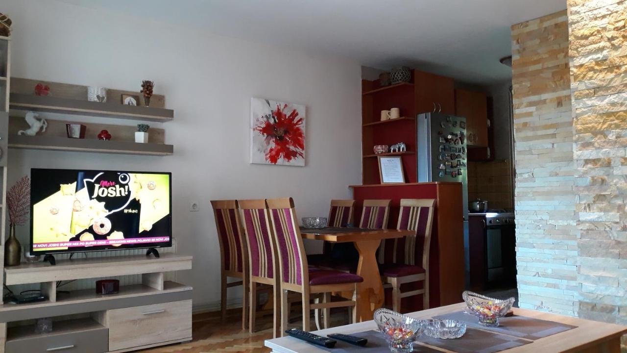 Apartment Niva ซลาตีบอร์ ภายนอก รูปภาพ