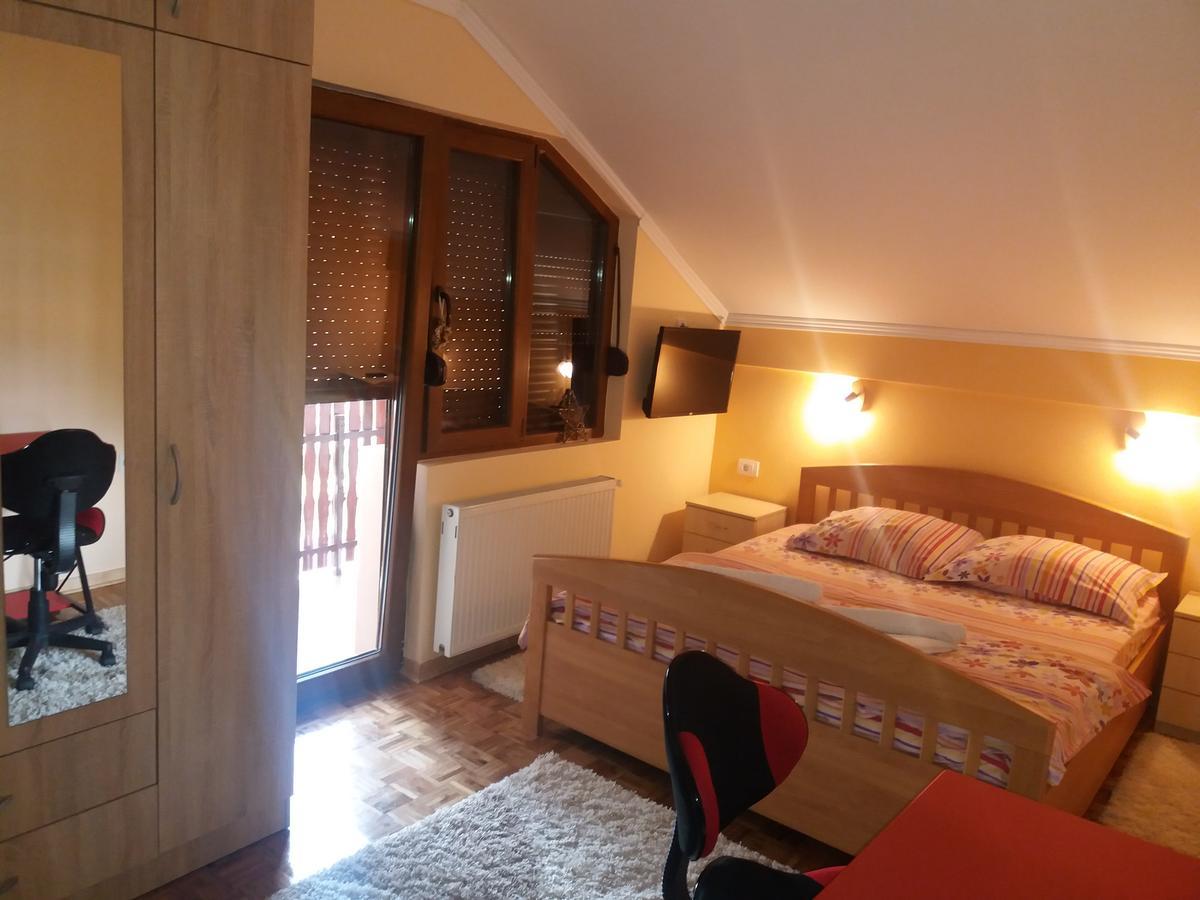 Apartment Niva ซลาตีบอร์ ภายนอก รูปภาพ